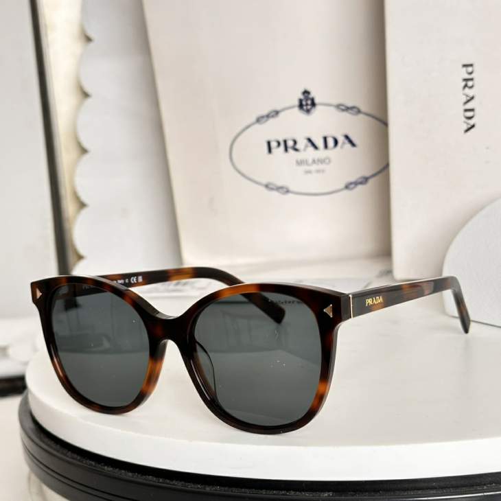 Picture of Prada Sunglasses _SKUfw76014701fw